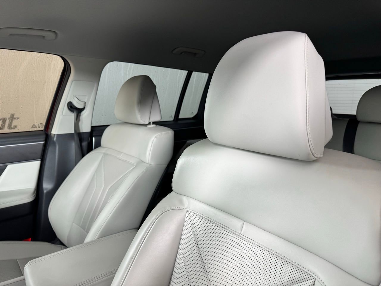 Used 2025 Hyundai Santa Fe SEL image 3