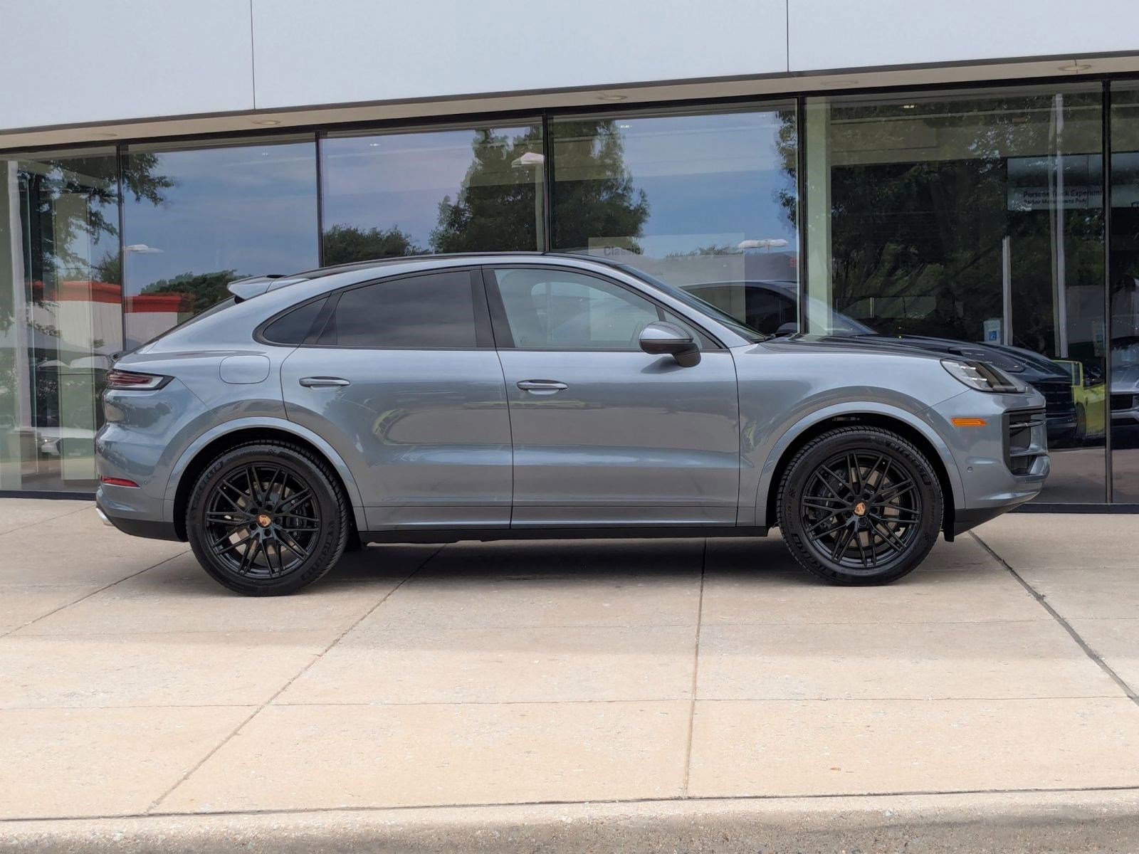 New 2026 Porsche Cayenne Coupe image 8