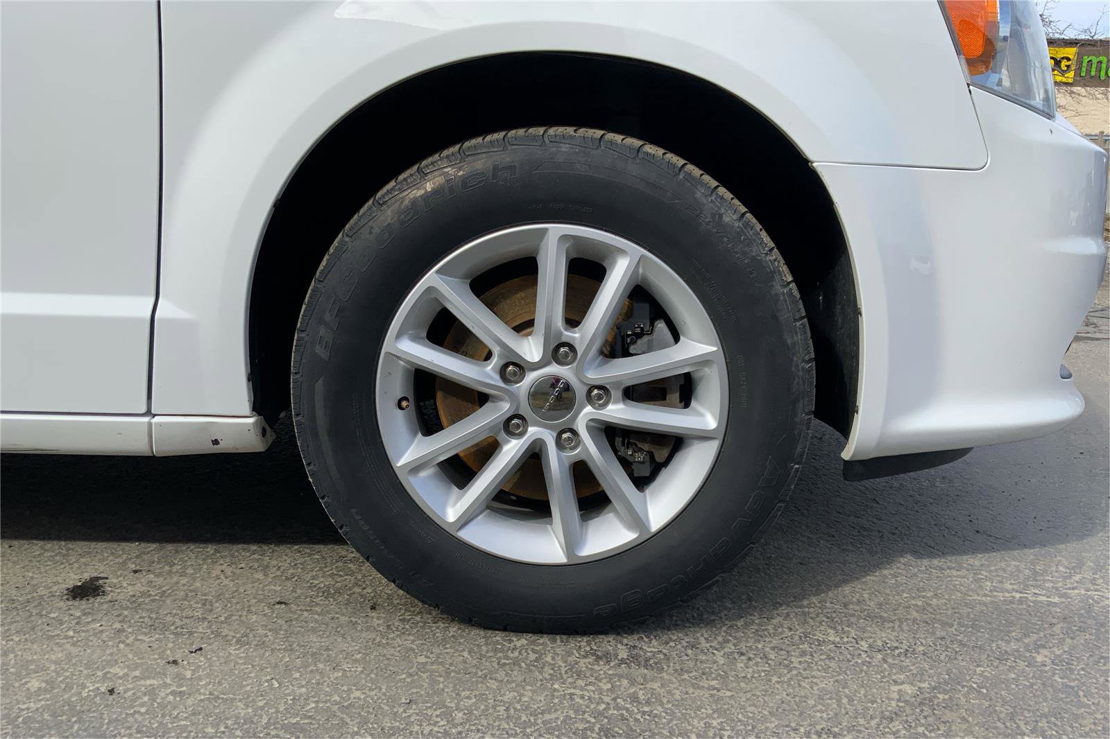 Used 2019 Dodge Grand Caravan SXT image 26