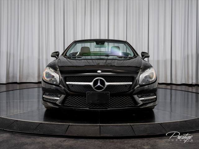 Used 2015 Mercedes-Benz SL 550 image 3