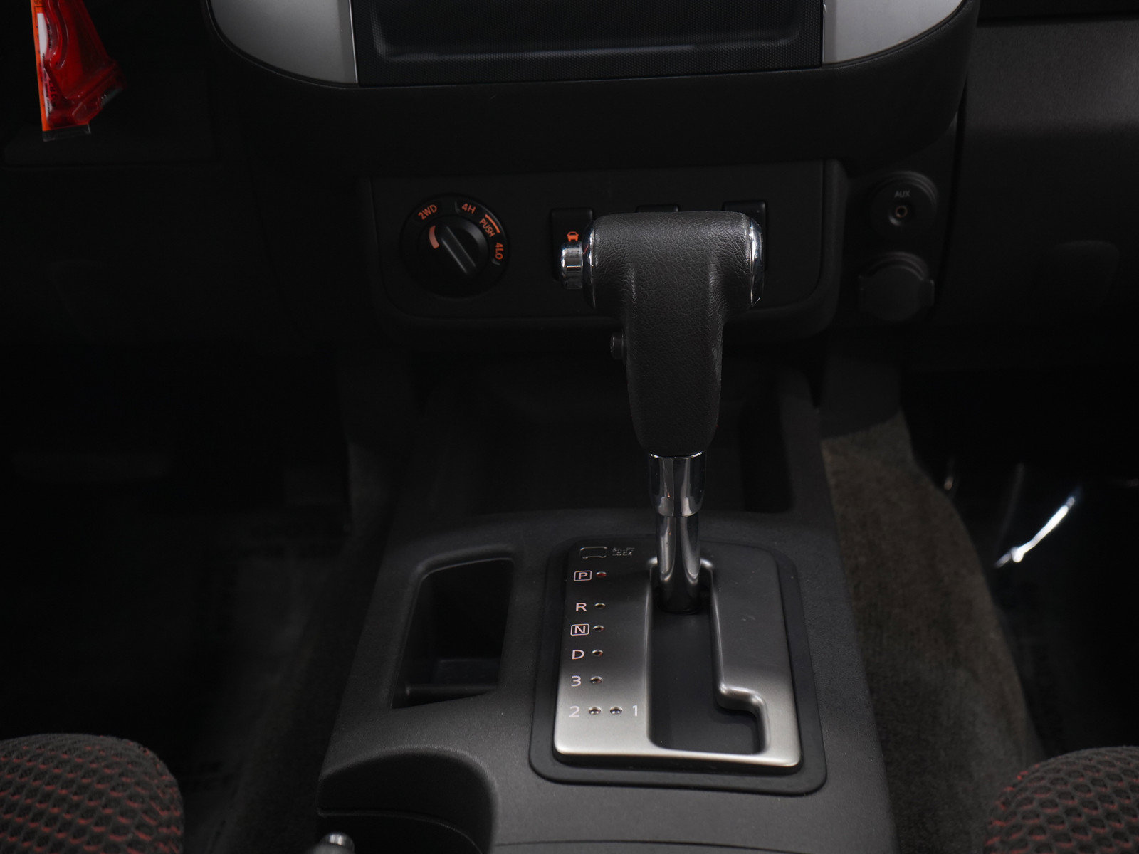 Used 2012 Nissan Frontier PRO-4X AWD/4WD image 17