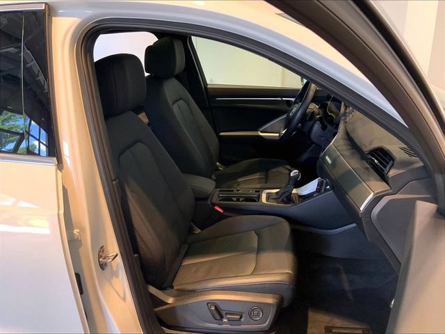 Used 2023 Audi Q3 2.0T Premium Plus w/ Premium Plus Package AWD/4WD image 17