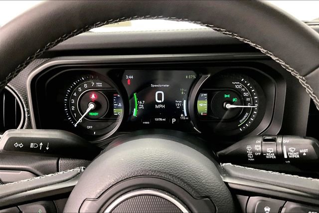 Used 2025 Jeep Wrangler Unlimited Rubicon 4xe w/ Safety Group image 28