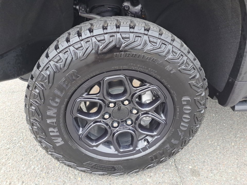 Certified 2024 Chevrolet Silverado 1500 ZR2 w/ ZR2 Bison Edition image 22