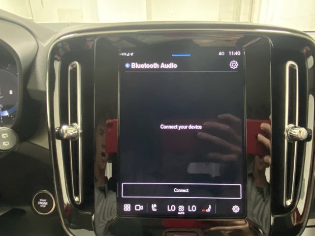 Certified 2024 Volvo XC40 B5 Plus w/ Protection Package Premier image 20