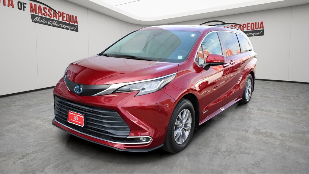 Used 2021 Toyota Sienna XLE w/ XLE Plus Package