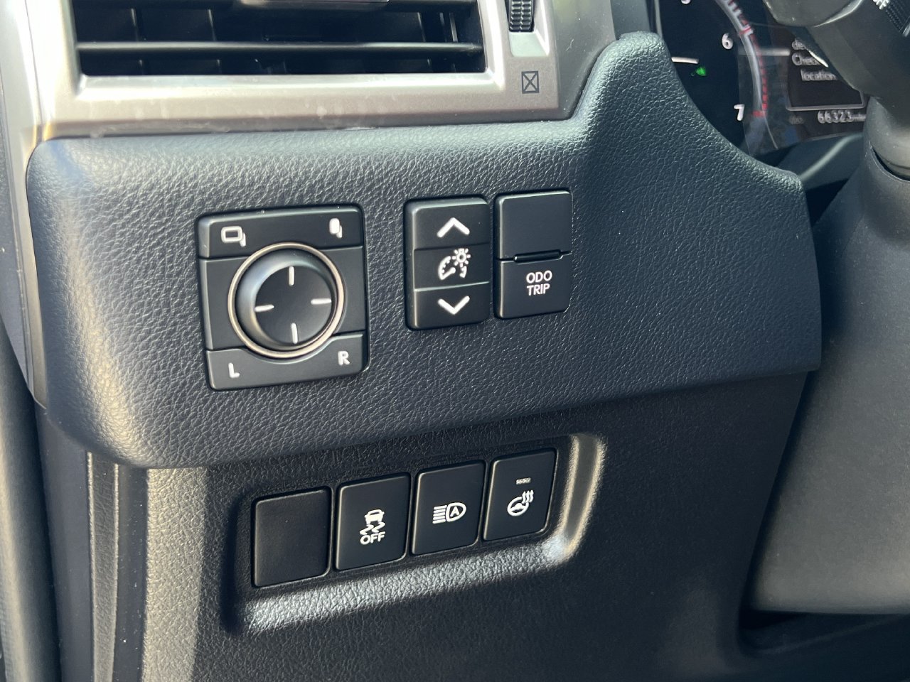 Used 2023 Lexus GX 460 Premium w/ Premium Package AWD/4WD image 14