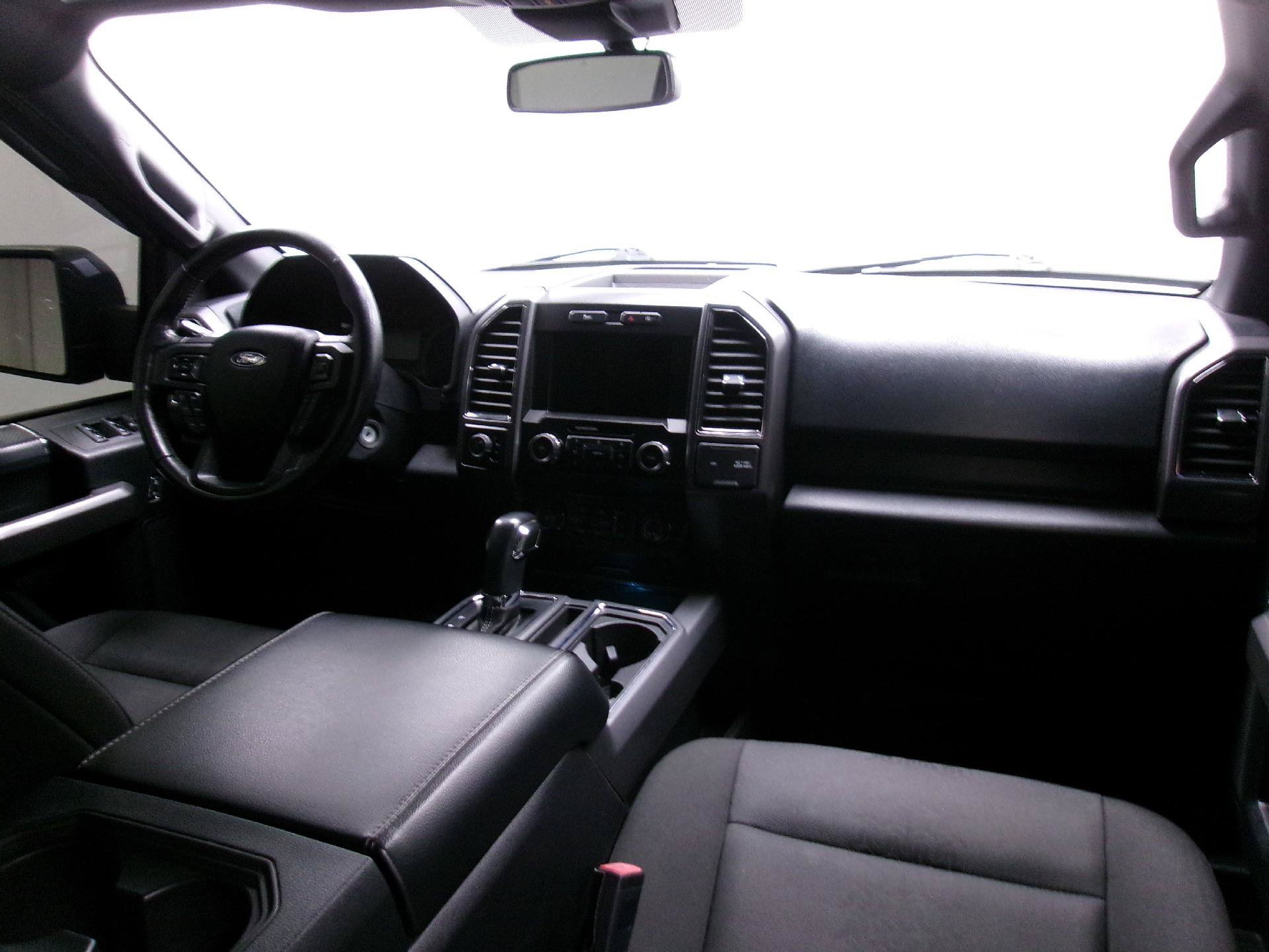 Used 2020 Ford F150 XLT w/ Equipment Group 302A Luxury AWD/4WD image 17