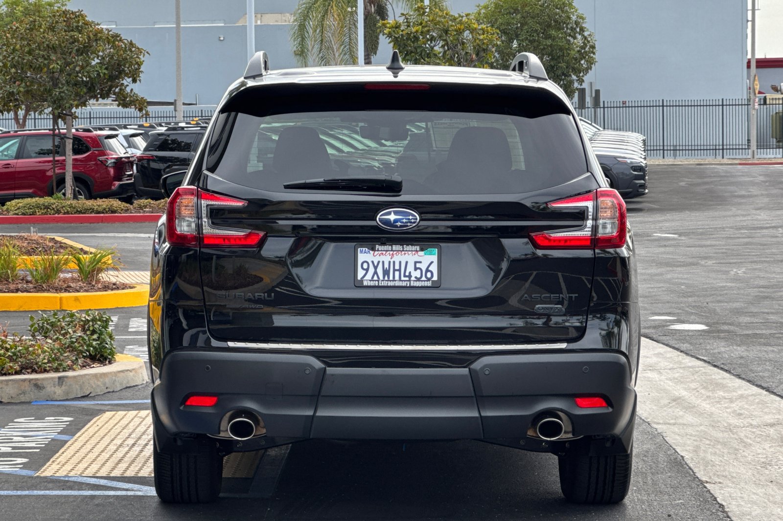 Certified 2026 Subaru Ascent Bronze Edition w/ Onyx Package AWD/4WD image 5