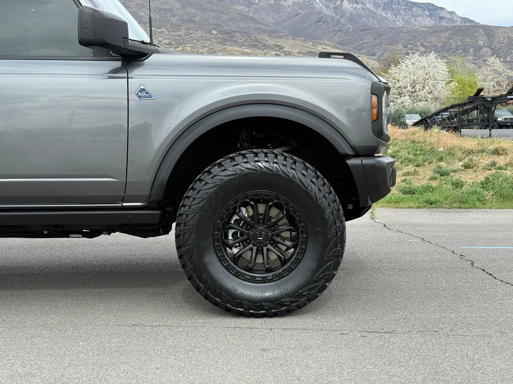 Used 2023 Ford Bronco Black Diamond image 3