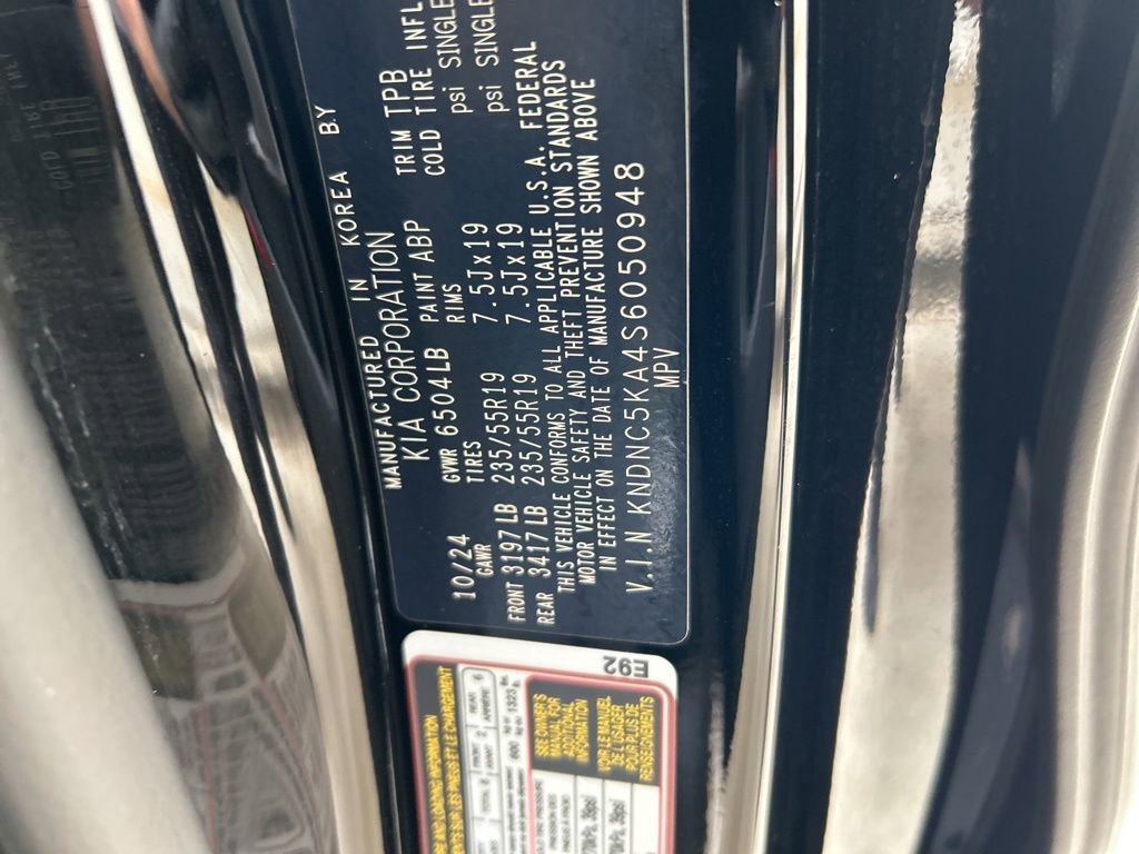 Used 2025 Kia Carnival EX image 59