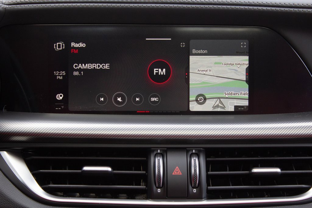 New 2025 Alfa Romeo Stelvio Sprint image 15