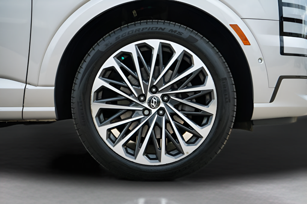 Used 2026 Hyundai Palisade Calligraphy AWD/4WD image 9