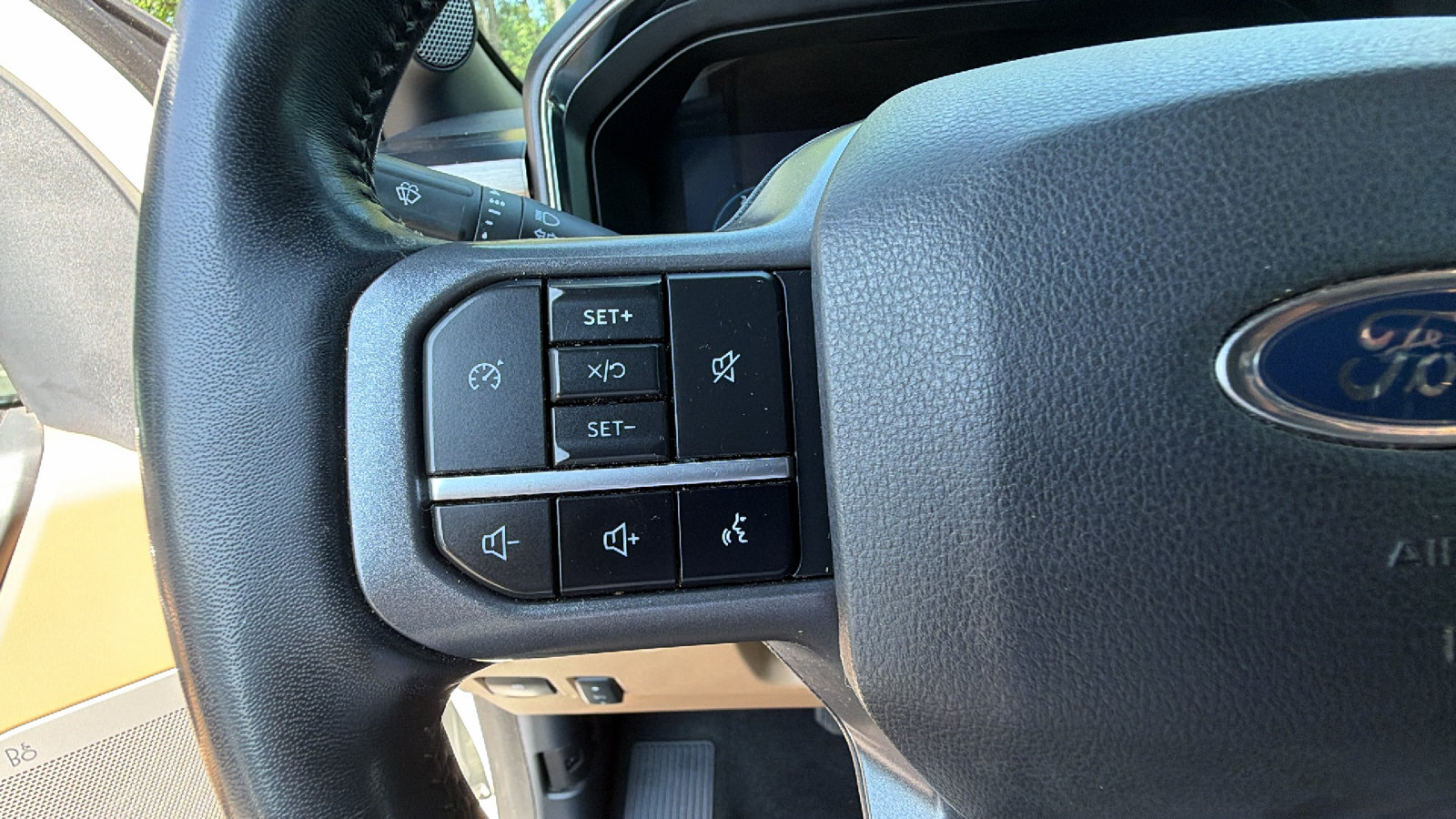 Used 2024 Ford F250 Lariat w/ Chrome Package AWD/4WD image 28