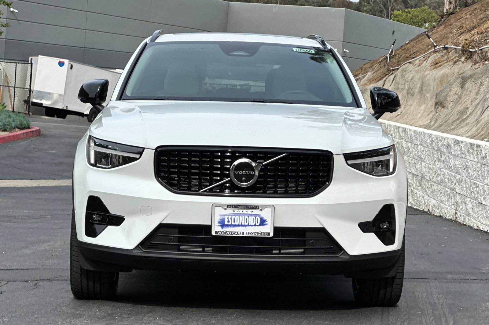New 2026 Volvo XC40 B5 Plus AWD/4WD image 3