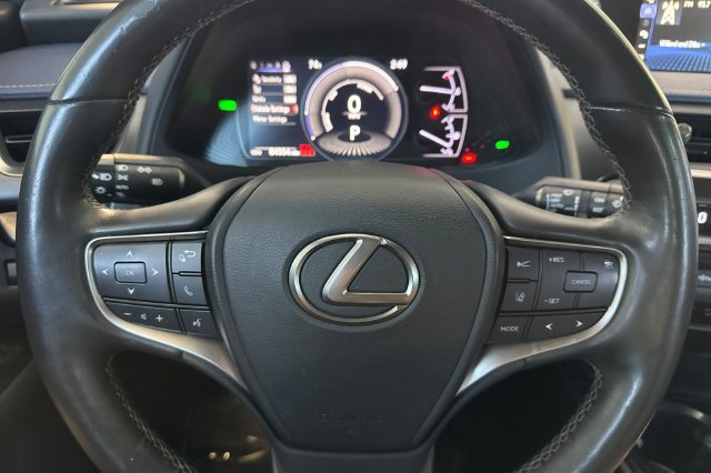 Used 2019 Lexus UX 250h w/ Premium Package AWD/4WD image 26