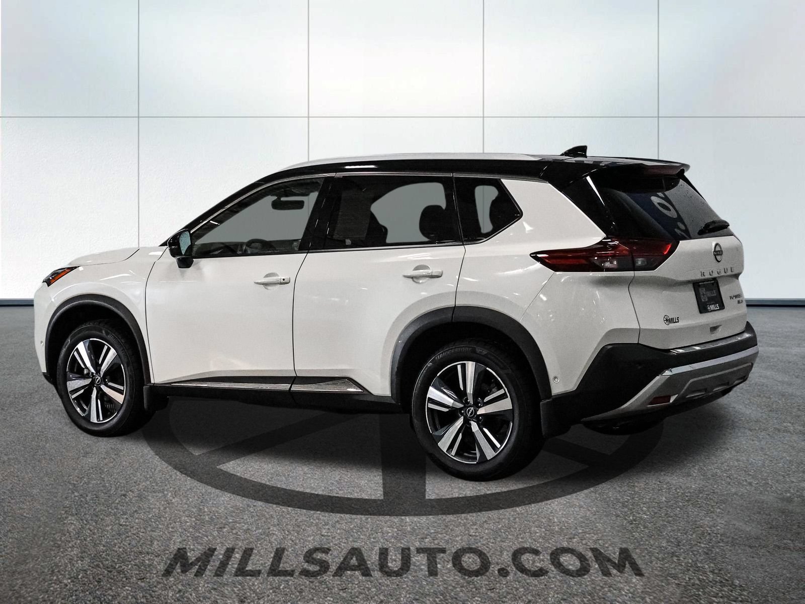 Used 2023 Nissan Rogue Platinum w/ Platinum Premium Package AWD/4WD image 4