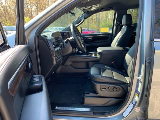 Used 2025 Chevrolet Tahoe LT AWD/4WD image 28