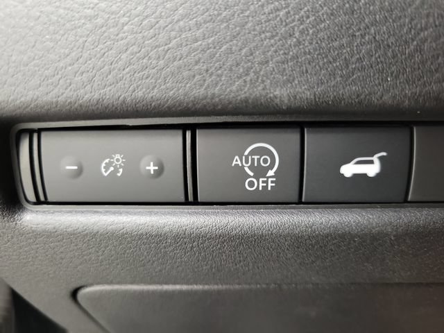 Used 2024 Nissan Rogue SV AWD/4WD image 20