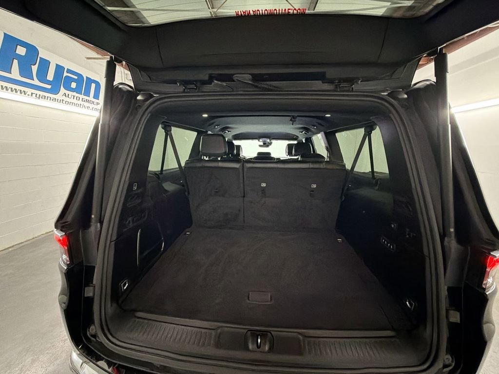 Used 2024 Jeep Wagoneer L Series II image 26