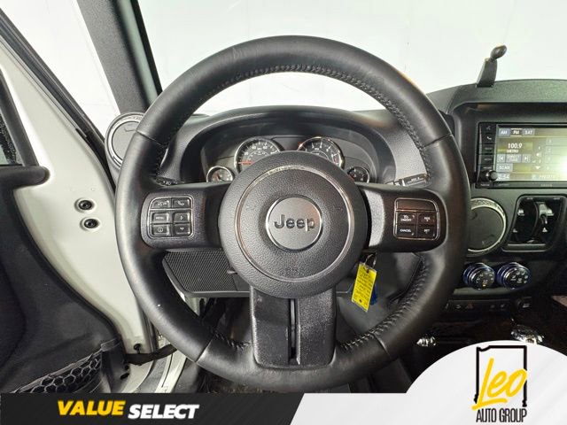Used 2016 Jeep Wrangler Unlimited Sahara w/ Dual Top Group AWD/4WD image 12