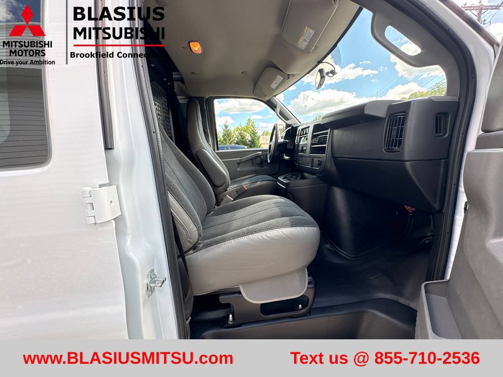 Used 2025 GMC Savana 2500 w/ Driver Convenience Package RWD image 45