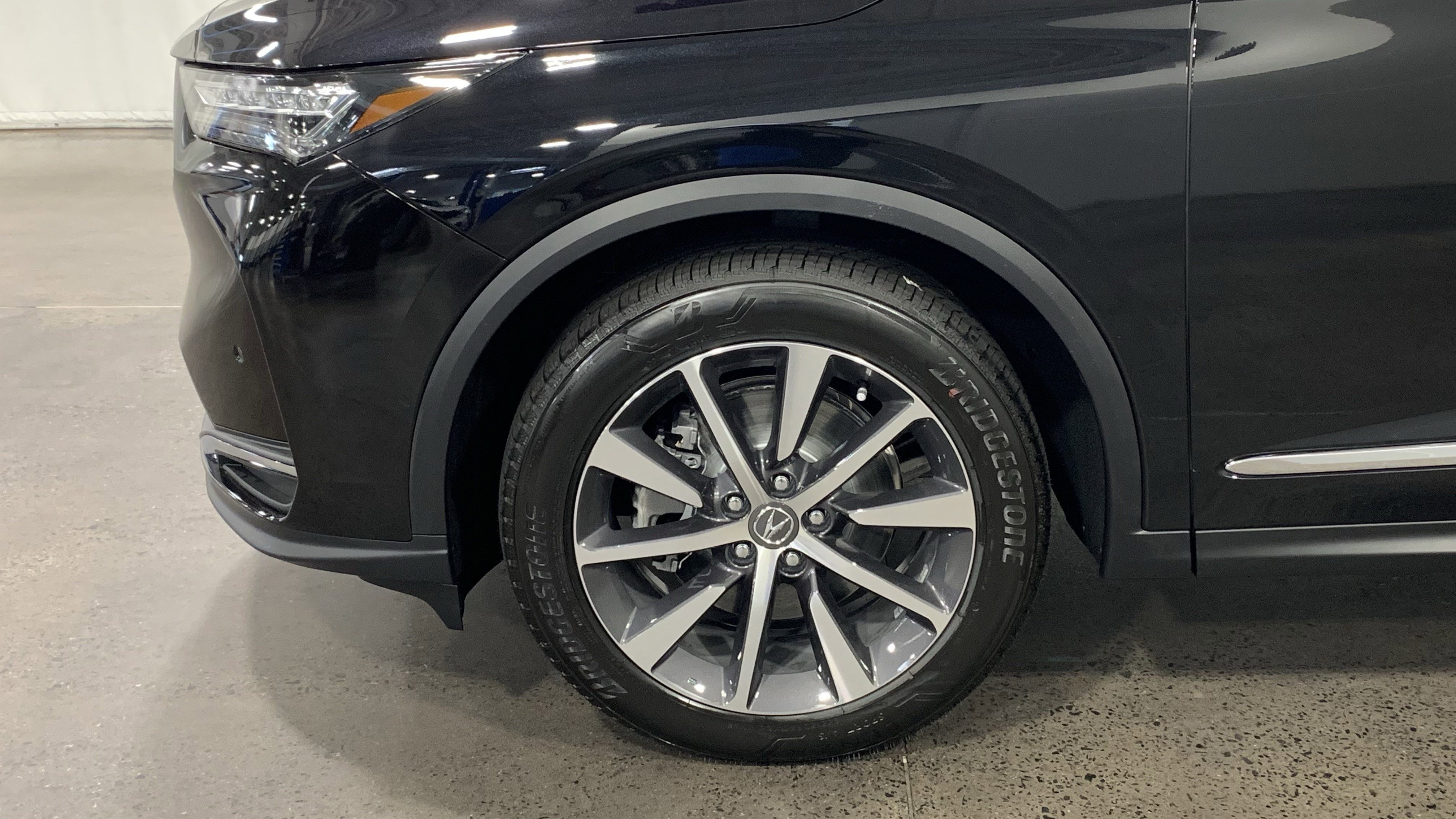 Certified 2026 Acura MDX SH-AWD w/ Technology Package image 11