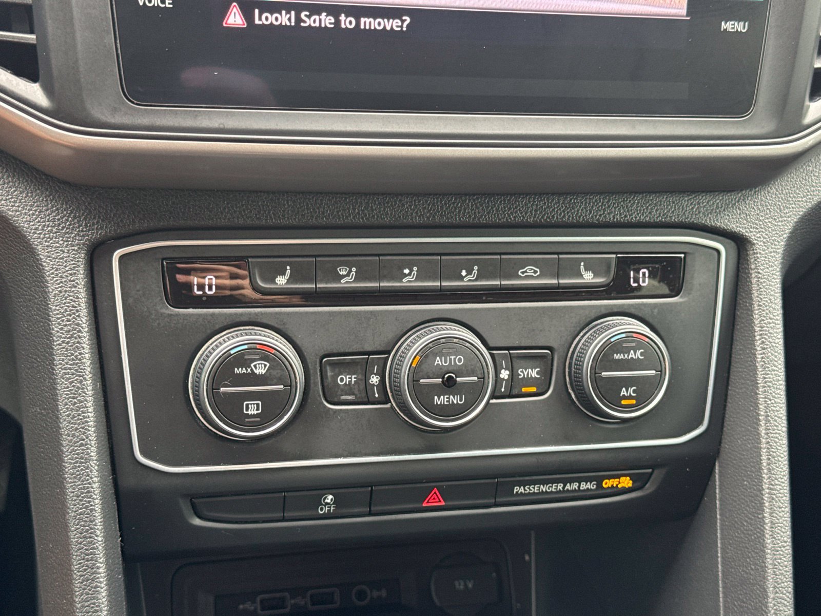 Used 2020 Volkswagen Atlas Cross Sport SE w/ Towing Package FWD image 28