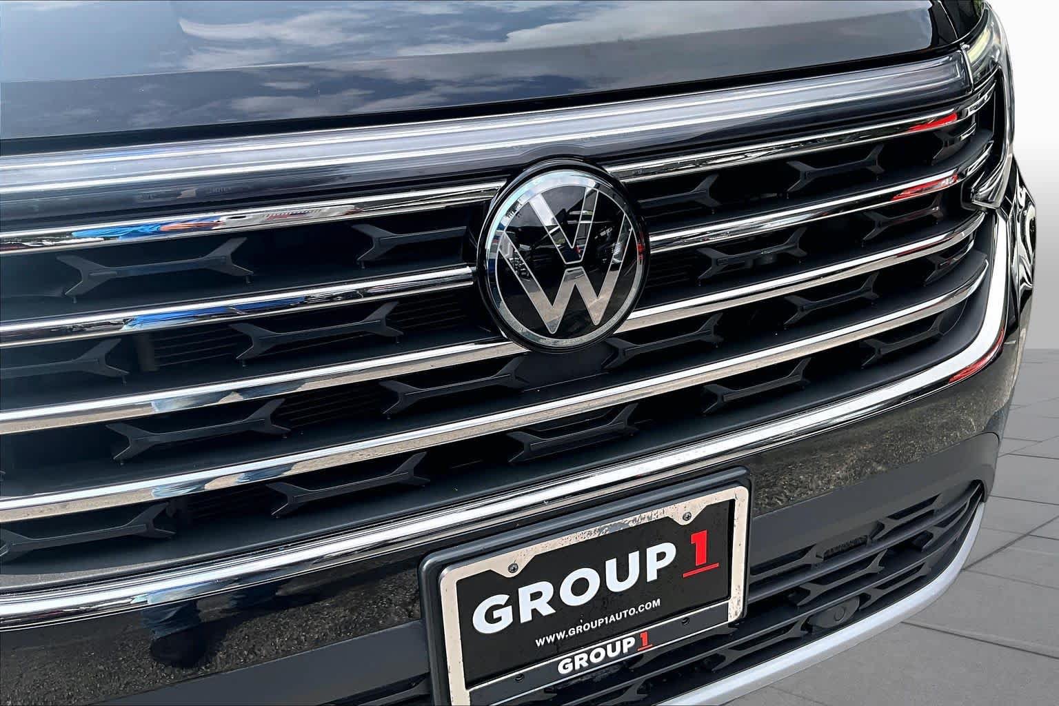 Certified 2024 Volkswagen Atlas SE FWD image 32