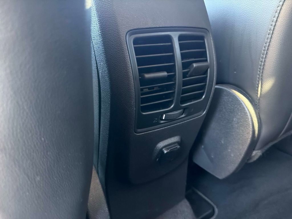Used 2019 Ford Escape SEL AWD/4WD image 17