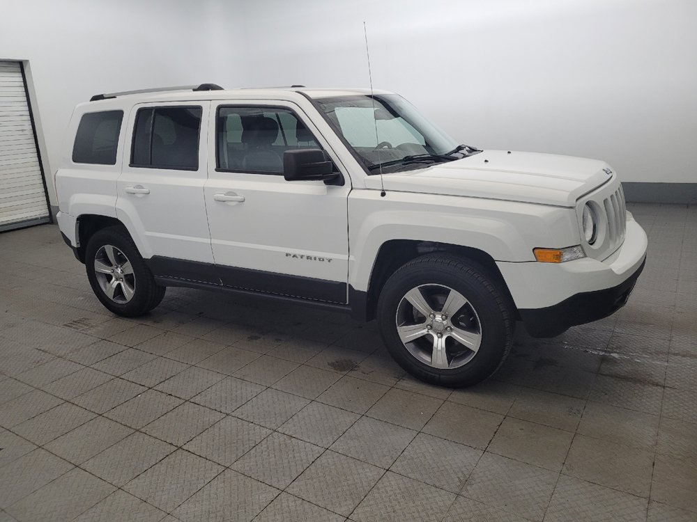 Used 2017 Jeep Patriot High Altitude AWD/4WD image 11