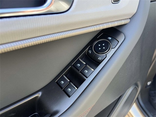 New 2025 Ford Explorer Active w/ Active Comfort Package image 13