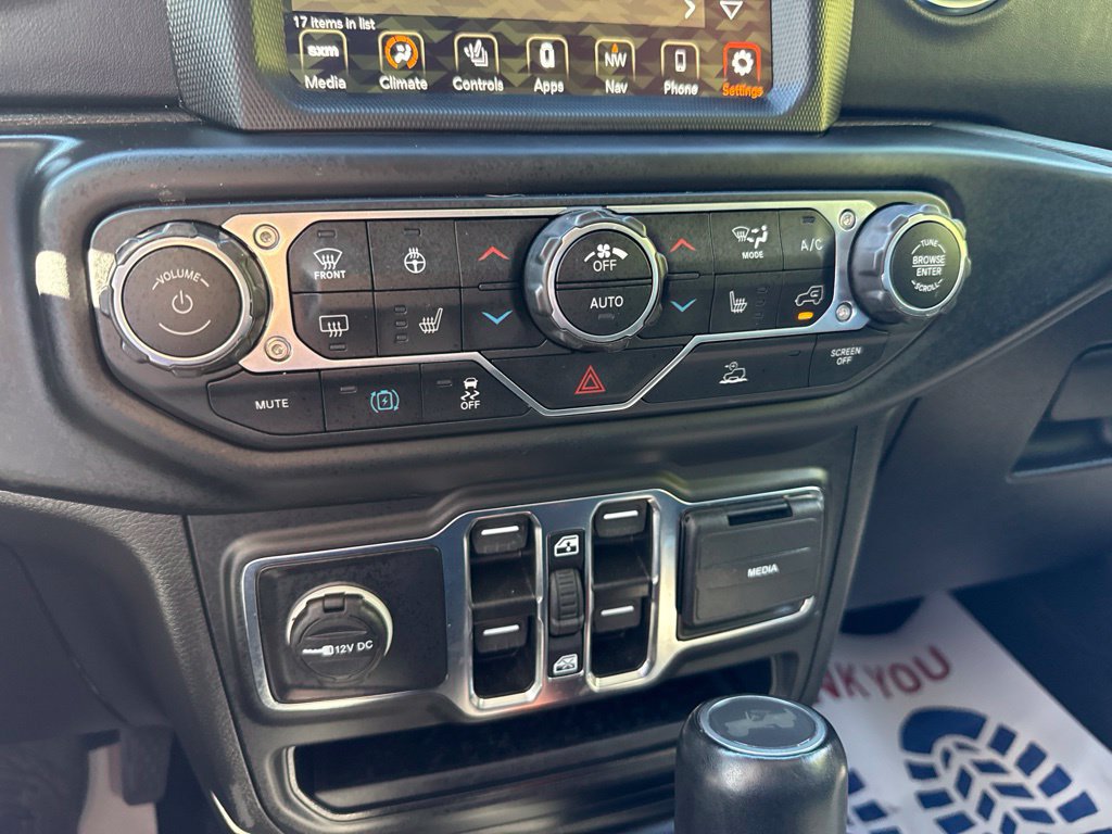 Used 2023 Jeep Wrangler Unlimited Sahara w/ Cold Weather Group AWD/4WD image 29
