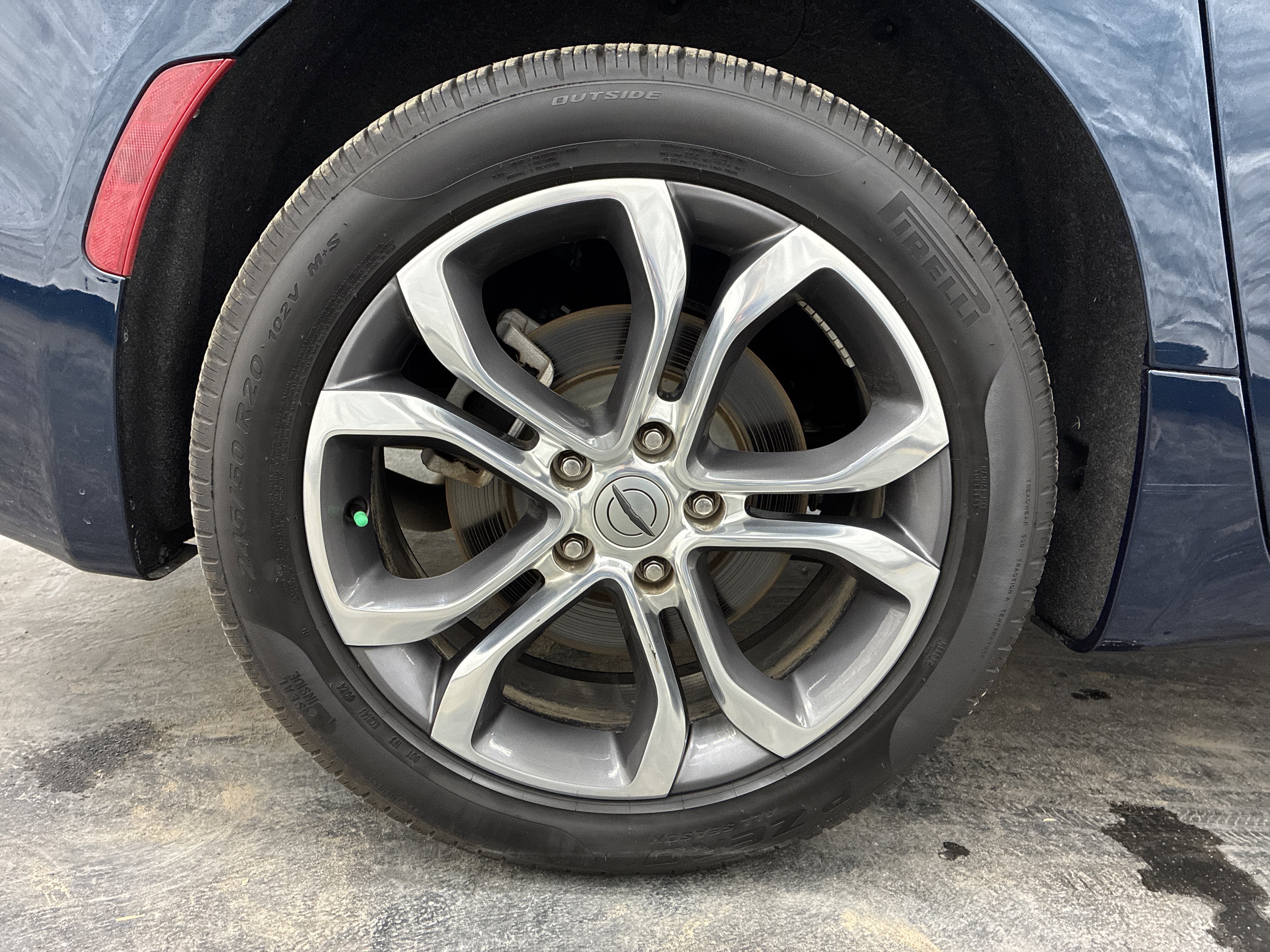 Certified 2025 Chrysler Pacifica Pinnacle w/ Trailer Tow Group AWD/4WD image 27