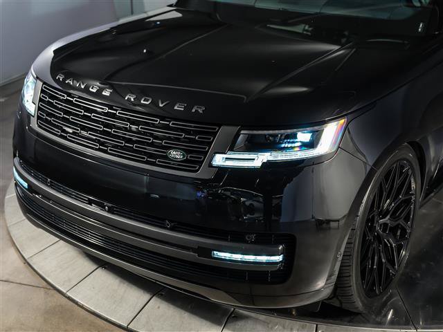 Used 2026 Land Rover Range Rover SE AWD/4WD image 11