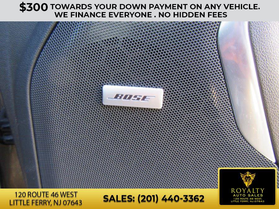 Used 2021 Chevrolet Suburban LT image 20