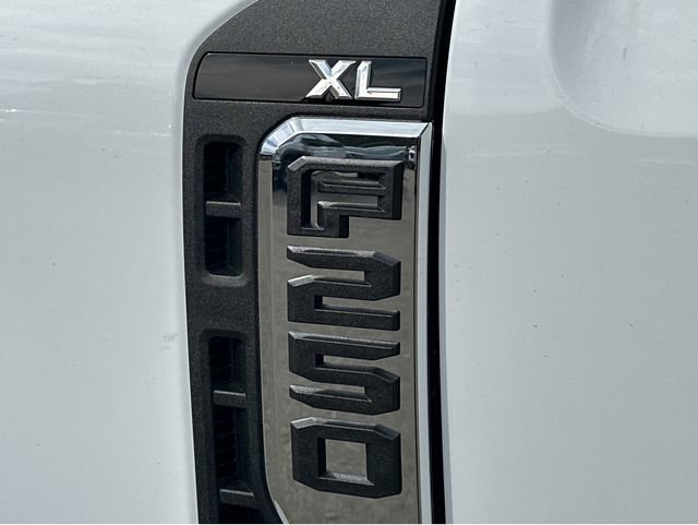 New 2026 Ford F250 XL w/ XL Chrome Package image 19