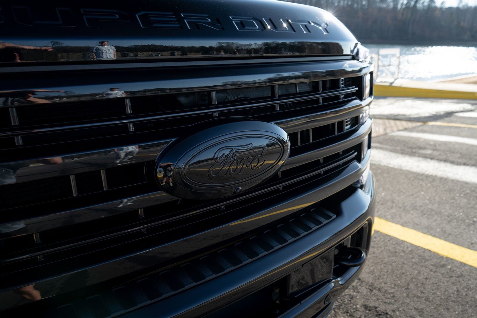 Used 2025 Ford F250 Platinum w/ Platinum Plus Package image 9