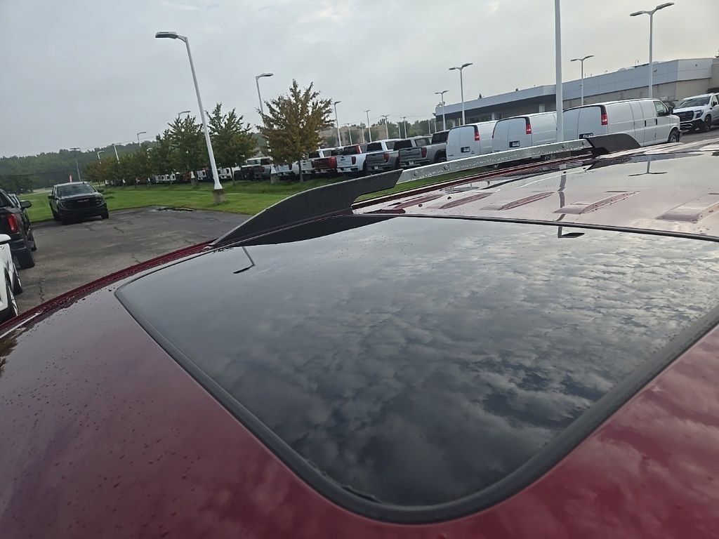 Certified 2018 GMC Acadia Denali w/ Technology Package AWD/4WD image 9