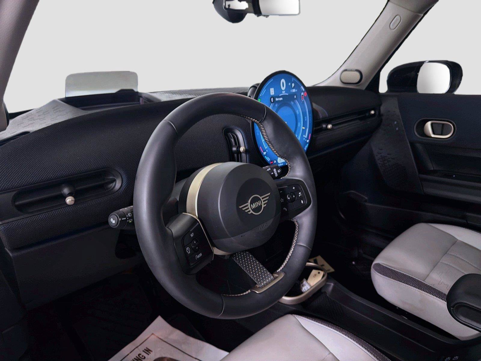 Used 2025 MINI Cooper S FWD image 9