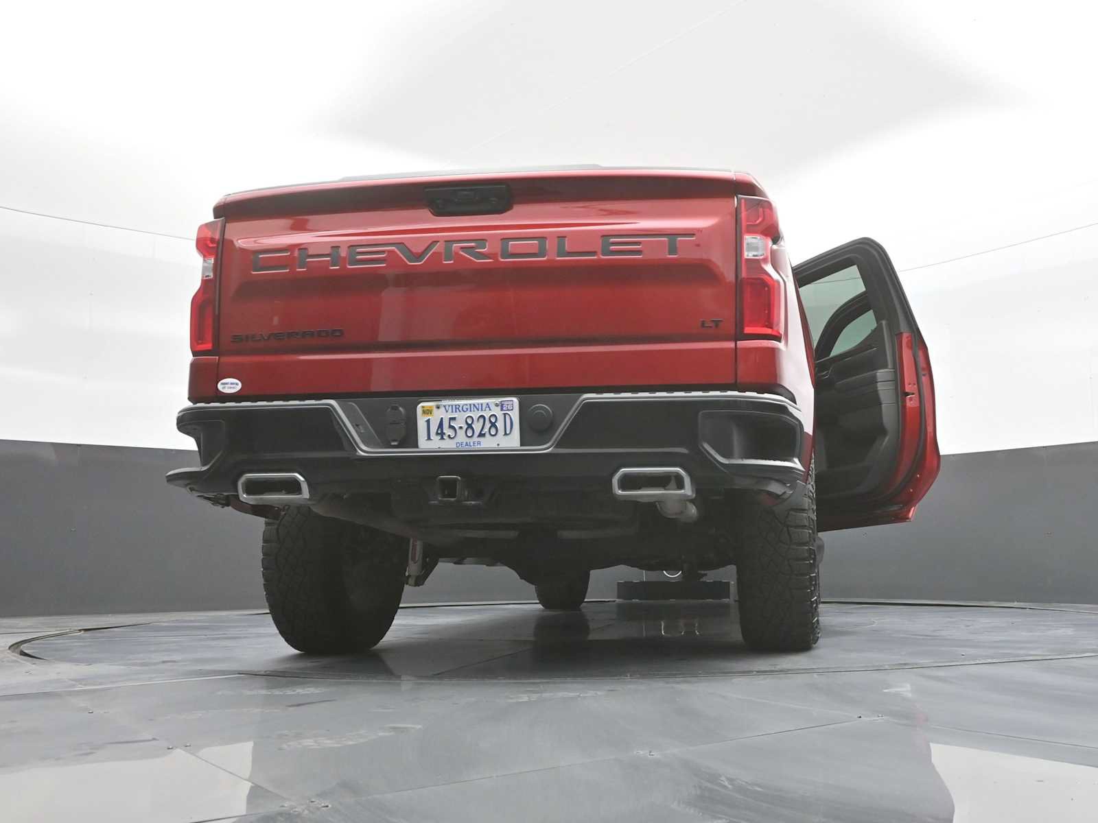 Used 2024 Chevrolet Silverado 1500 LT Trail Boss w/ LPO, Dark Essentials Package AWD/4WD image 46