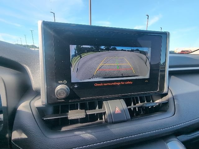Used 2025 Toyota RAV4 XLE w/ Convenience Package FWD image 18