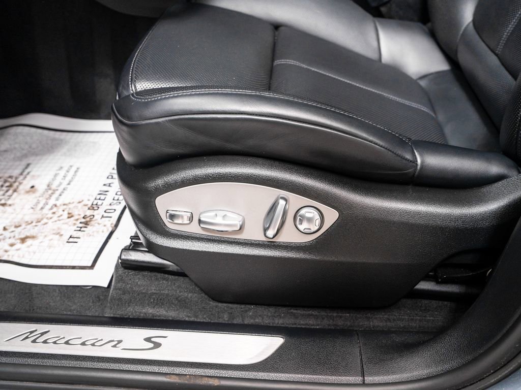 Used 2020 Porsche Macan S AWD/4WD image 27