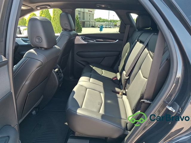 Certified 2022 Cadillac XT5 Premium Luxury AWD/4WD image 10