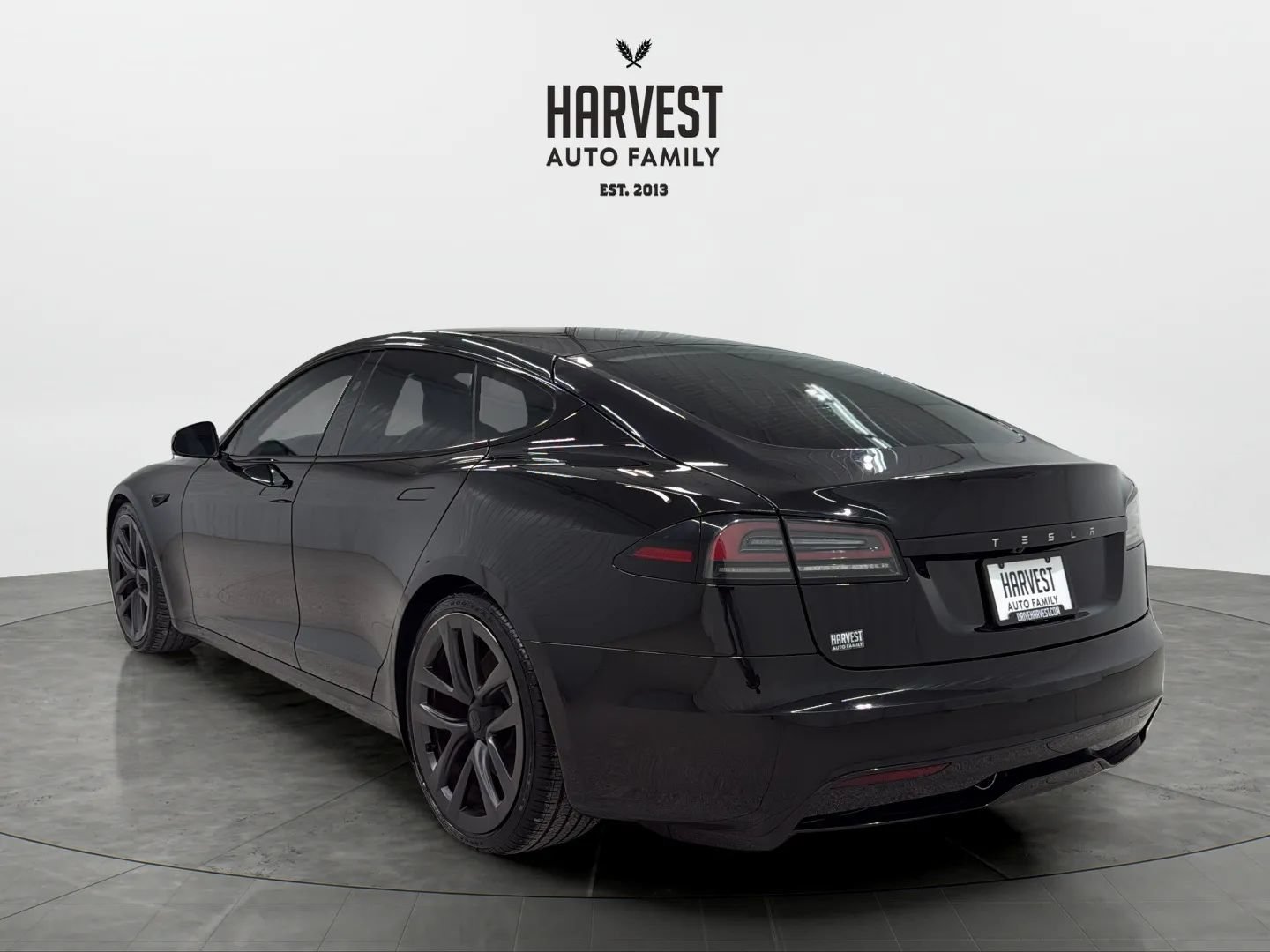 Used 2023 Tesla Model S Standard Range AWD/4WD image 4