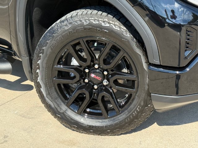 Used 2026 GMC Sierra 1500 Elevation w/ Elevation Select Package RWD image 2