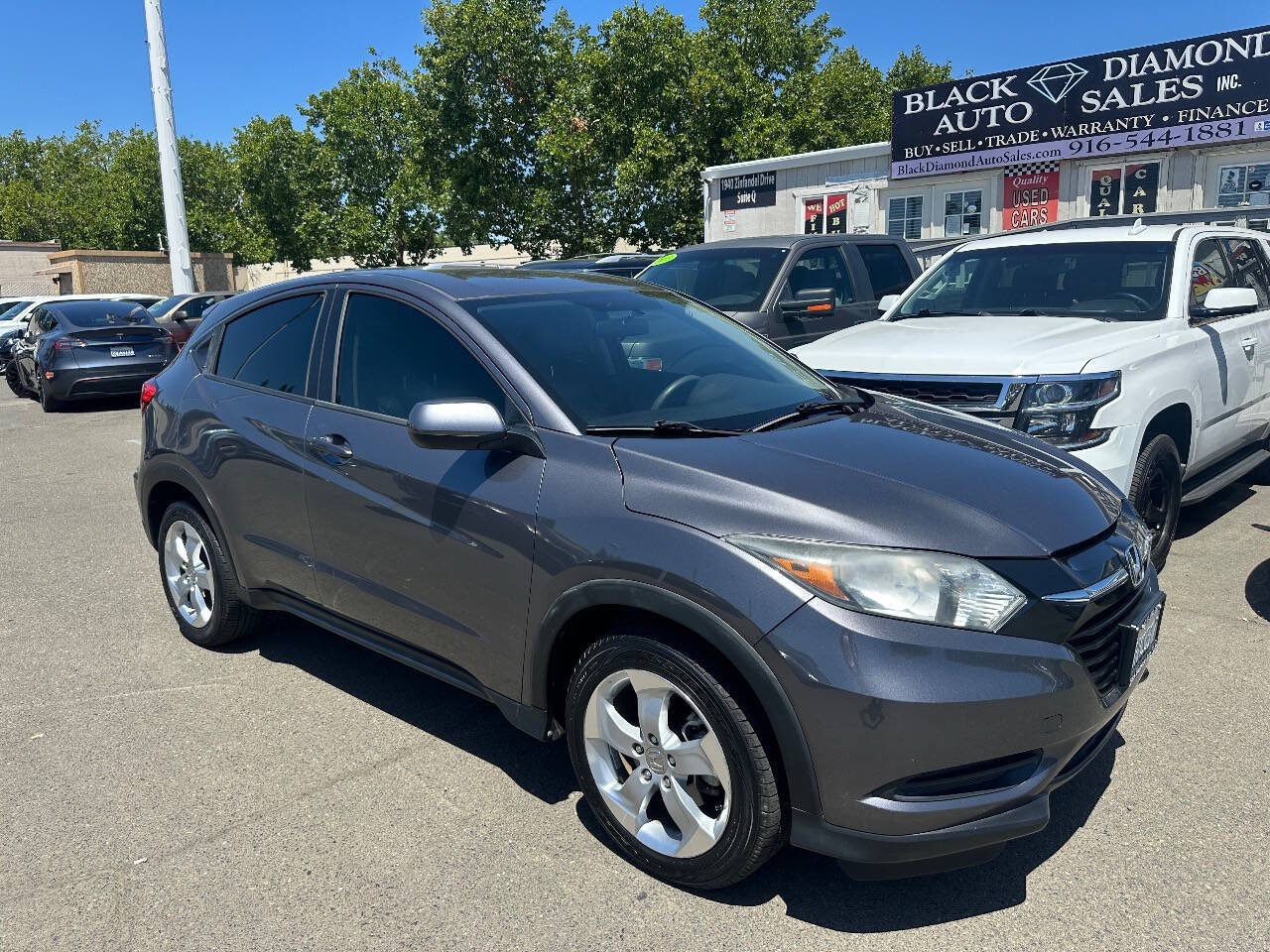 Used 2016 Honda HR-V LX image 3