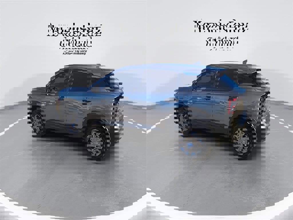 Used 2025 Nissan Kicks S image 6