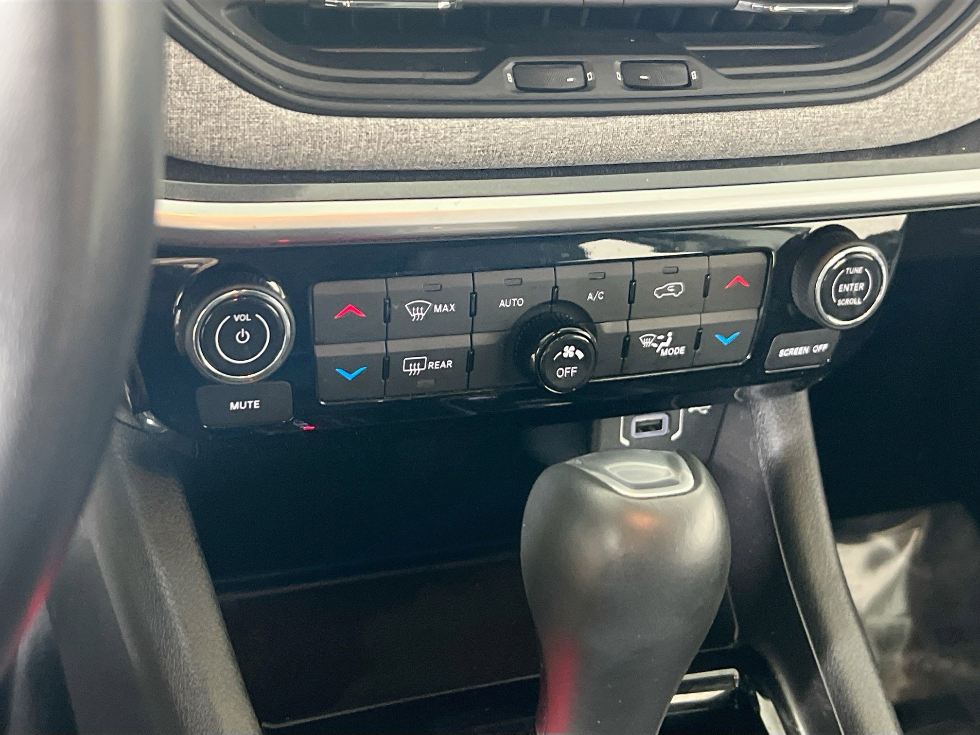 Used 2022 Jeep Compass Latitude w/ Convenience Group image 15