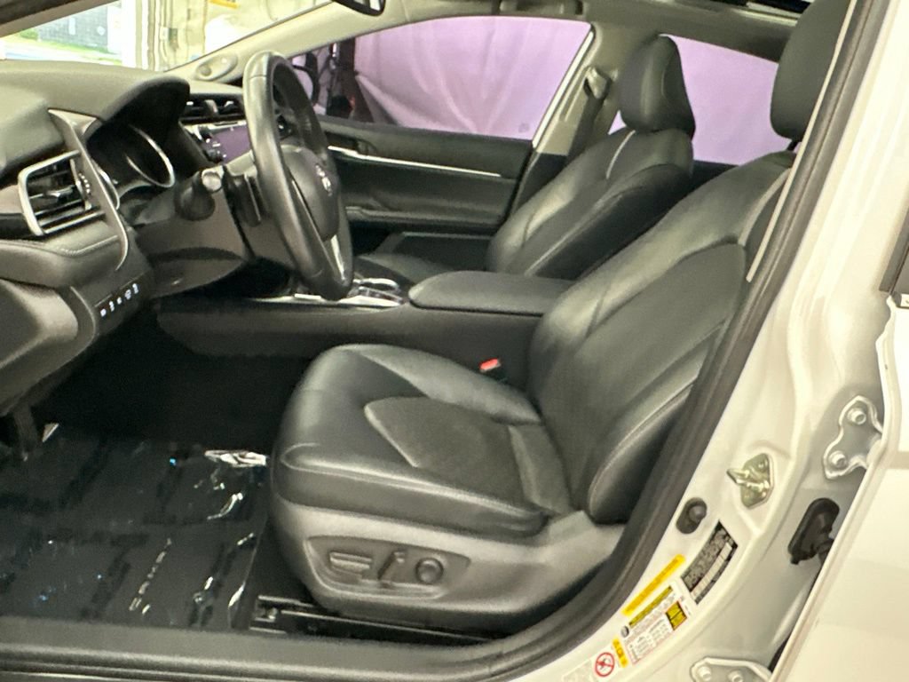 Used 2019 Toyota Camry XSE FWD image 22